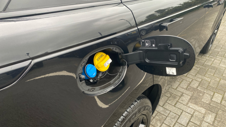 Land Rover Range Rover Velar 2.0 D200 Edition 5dr Auto Diesel Estate